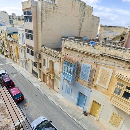 Authentic Townhouse With Backyard In By 360 Estates Vakantiehuis *