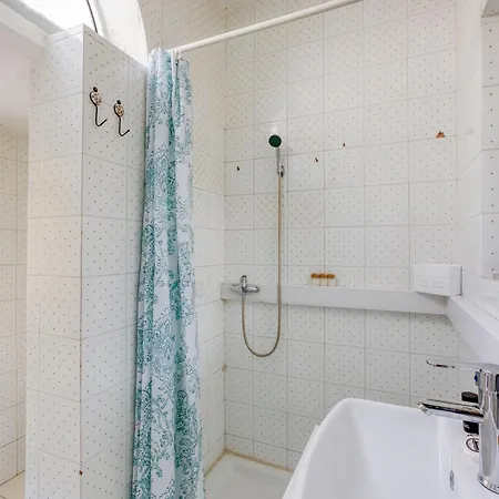 Authentic Townhouse With Backyard In By 360 Estates *