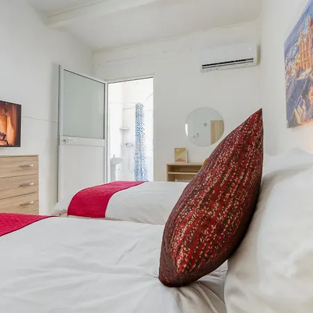 Authentic Townhouse With Backyard In By 360 Estates Holiday home Sliema