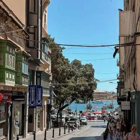 Authentic Townhouse With Backyard In By 360 Estates Tatil Evi Sliema